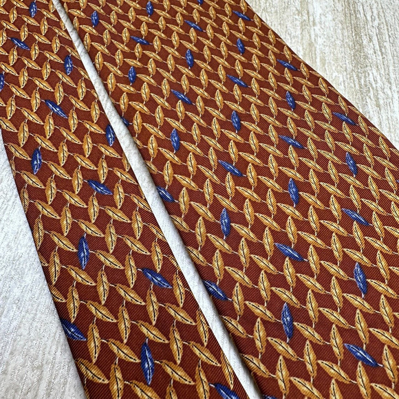 Brooks Brothers Silk Neck Tie Made In USA Geometric Foulard Chain Link - Picture 1 of 7